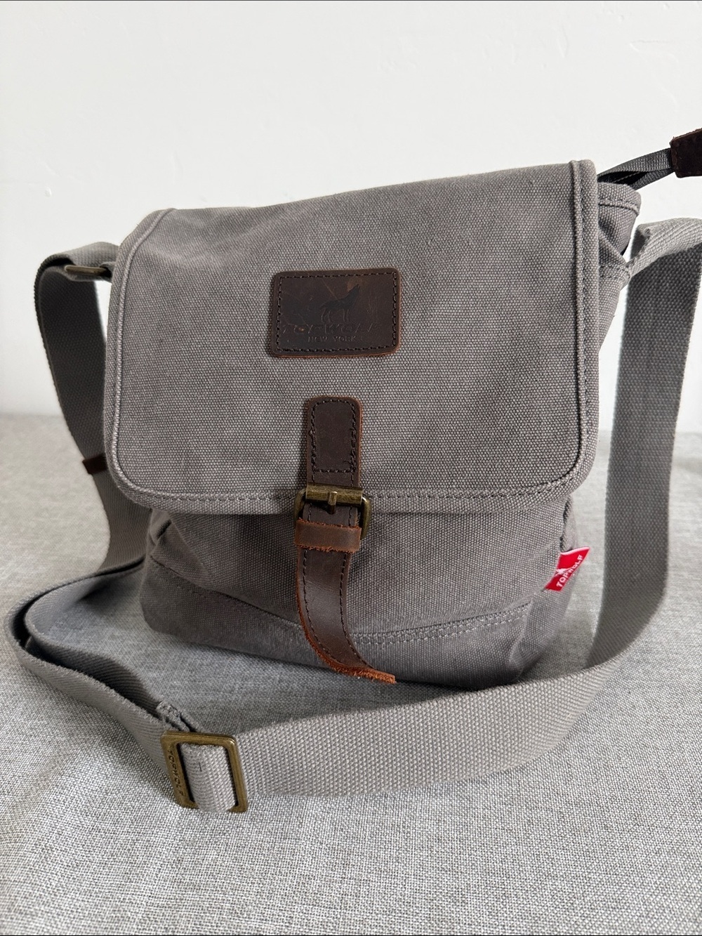 Casual Gray Canvas Messenger Bag with Leather Trim